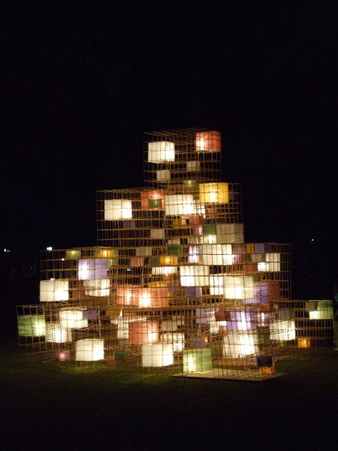 paper lantern installation - fall 2008 at the 21st Century Art Museum in Kanazawa, Japan Paper Lantern Installation, Lantern Art Installation, Lantern Installation, Kanazawa Japan, Indochine Style, Lantern Art, Wood Facade, Church Stage Design, Large Lanterns