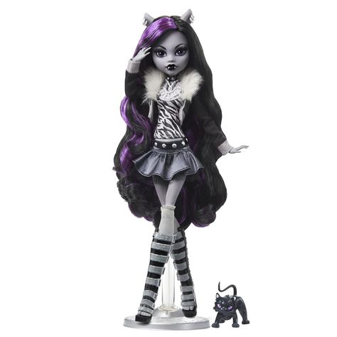 Monster High Clawdeen Wolf, Bat Animal, Original Monster, Arte Monster High, Clawdeen Wolf, Peep Toe Boots, Lagoona Blue, Purple Highlights, Movie Posters Design