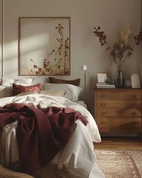 Red And Brown Room, Romantic Red Bedroom, Cozy Room Colors, Autumn Bedroom Decor Cozy, Red Bedroom Colors, Warm Toned Bedroom, Autumn Bedroom Aesthetic, Bedroom Reset, Brown Bedroom Walls