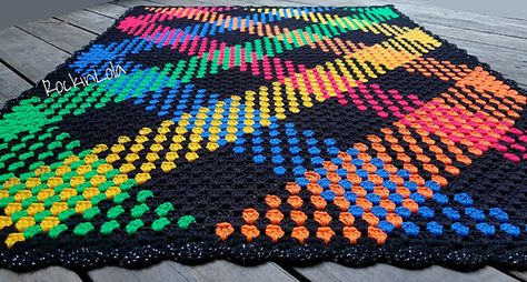 Ravelry: RockinLola's Ramona's granny stitch planned pooling blanket Neon Granny Square Blanket, Crochet Pooling, Pooling Crochet, Color Pooling, Planned Pooling, Marly Bird, Blankets Crochet, Granny Stitch, Afghans Crochet