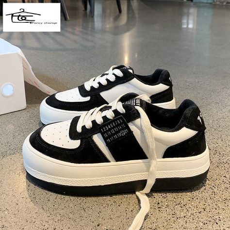 Korean Shoes, Dump Ideas, Casual Shoes Outfit, Dr Shoes, Pretty Shoes Sneakers, Fashion Shoes Sandals, Diy Clothes And Shoes, Kawaii Shoes, Shoes Outfit Fashion