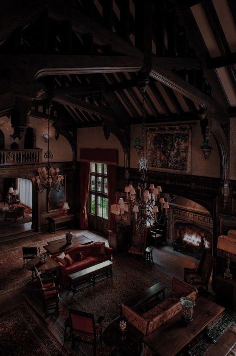 Vampire House Interior, Salvatore Boarding House, Vampire Mansion, Vampire House, Mansion Aesthetic, Castle Aesthetic, Boarding House, Mystic Falls, Fantasy Aesthetic