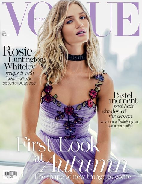 Rosie Huntington-Whiteley su Vogue Thailandia luglio 2016 di copertura Vogue Wall, Russell James, Vogue Thailand, Mert And Marcus, Shanina Shaik, Vogue Brazil, Fashion Bible, Vogue Magazine Covers, Rosie Huntington