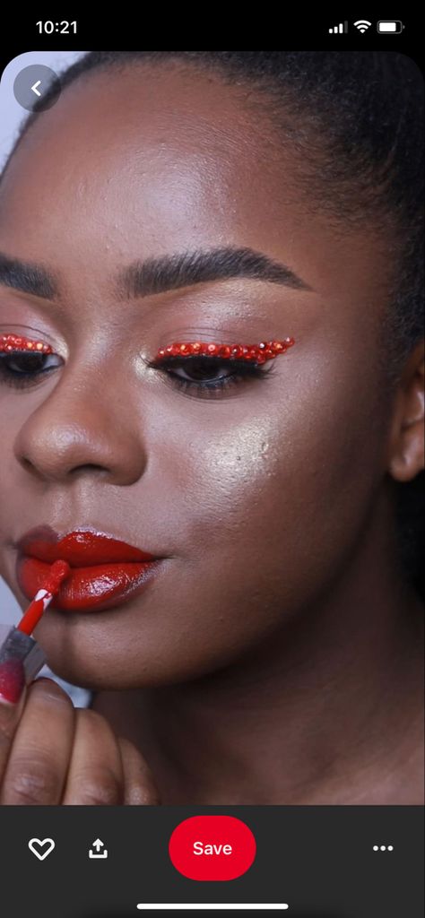 Glitter Eyeshadow Step By Step, Red Eyeliner Looks Black Women, Red Gem Makeup, Burlesque Moodboard, Bhm Art, Red Black Makeup, Valentines Dance, Rouge Makeup, Dark Skin Makeup Tutorial