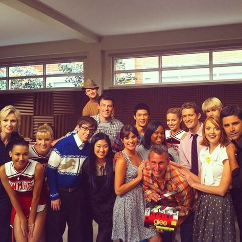 Kevin Mchale, Glee Fashion, Glee Club, Rachel Berry, Naya Rivera, Cory Monteith, Chris Colfer, Dianna Agron, Glee Cast