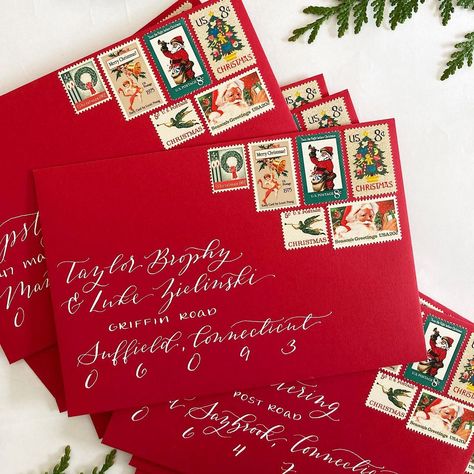 Vintage Christmas Wedding, Scream Christmas, Holiday Calligraphy, Envelope Calligraphy, Christmas Card Envelopes, Ink Calligraphy, Christmas Season Greetings, Christmas Wedding Invitations, Vintage Wedding Cards