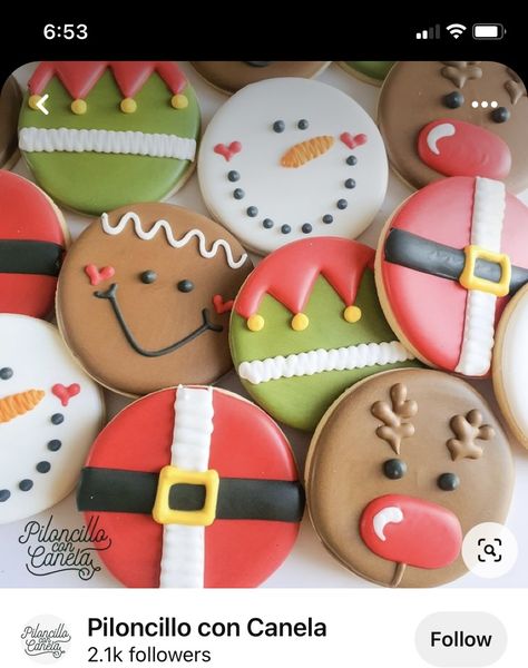 Christmas Icing Cookies Decorating Ideas, Iced Cookies Ideas Christmas, Peppermint Decorated Cookies, Christmas Cookies Icing Ideas, Christmas Cookies Royal Icing Decorating, Galletas Cute, Cute Christmas Cookies Decorated, Christmas Biscuits Decorated, Circle Christmas Cookies Decorated