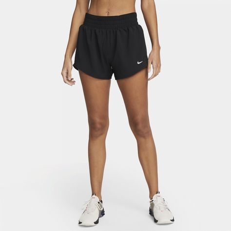 These shorts are the ones that are down for everything you do—from long walks to HIIT to running errands. Their silky-smooth, ultrasoft woven fabric is balanced with sweat-wicking tech so you have ultimate comfort while feeling dry as you work out. Black Nike Shorts, Shorts Outfits Women, Nordic Walking, Shorts Nike, Nike Shorts, Running Shorts, Sport Shorts, American Football, Nike Dri Fit