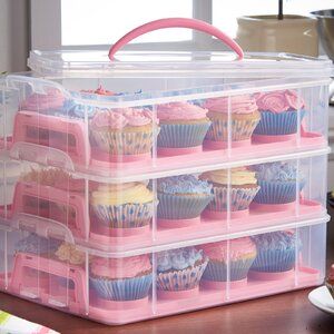 Cupcake Carrier, Freezer Containers, Cake Holder, Road Trip Snacks, Cake Carrier, Sugar Scrub Diy, Cupcake Holder, Diy Scrub, Cooking Gadgets