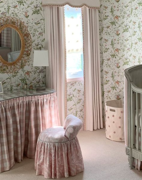 It's forever Spring in this nursery with this birds & butterflies wallpaper. . . . 📷@meghanbob | Instagram Butterflies Wallpaper, Butterfly Wallpaper, Kids Decor, Butterflies, Nursery, Birds, Instagram, Home Decor, Home Décor