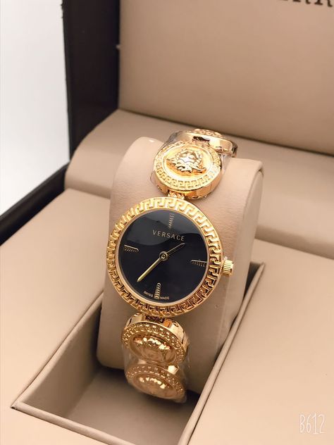 Versace Watch Women, Versace Watches Women, Versace Watches, Bday Gifts, Vintage Watches Women, Accesories Jewelry, Luxe Jewelry, Versace Watch, Watches Women