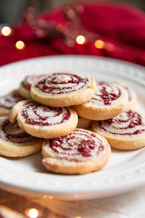 Jam Filled Cookies, Cream Cheese Dough, Chocolate Chip Cream Cheese, Cheese Dough, Cream Cheese Cookie Recipe, Cream Cheese Pinwheels, Jam Thumbprint Cookies, Cheese Pinwheels, Pinwheel Cookies