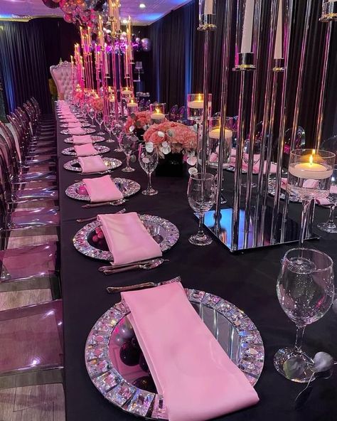 25th Birthday Party Decorations For Her, Sweet 16 Party Ideas Light Pink, Pink Sweet 16 Birthday Party, Centerpieces For Women's Events, Dior Sweet 16 Ideas, Sweet 16 Party Ideas At A Restaurant, Bougie Sweet 16 Party Ideas, Sweet 16 Table Ideas, Pink And Diamond Theme Party