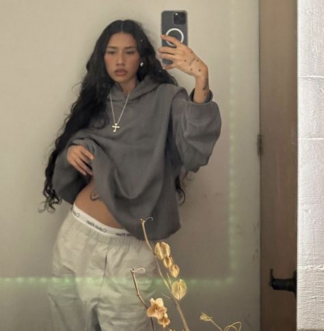 Lizeth Selene, Masc Women, Summer Hiking Outfit, Foto Ideas Instagram, Causual Outfits, Swaggy Outfits, Streetwear Outfit, Retro Outfits, Fashion Killa