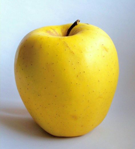 Apple Reference, Preschool Designs, Golden Delicious Apple, Eating Fresh, Travel Art Journal, Acrylic Art Projects, Golden Apple, Apple Tree, Apples