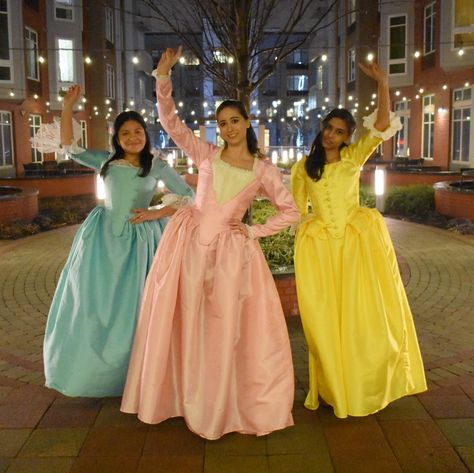 Schuyler sisters Hamilton Halloween Costume, Easy Group Costume Ideas, Hamilton Cosplay, Rococo Gown, Hamilton Costume, Angelica Schuyler, Sister Halloween Costumes, Hamilton Outfits, Georgian Dress