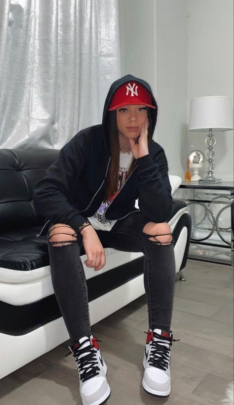 Cute Tomboy Outfits, Cute Outfits With Jeans, Looks Country, Tomboy Outfits, Guys Clothing Styles, Tracksuit Women, Tomboy Style Outfits, Lazy Day Outfits, Classy Casual Outfits