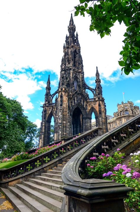 The Walter Scott Monument in Edinburgh. #Edinburgh #Scotland Europe Monuments, Anstruther Scotland, Scott Monument Edinburgh, Scotland Tourist Attractions, Scott Monument, Dunnottar Castle Scotland, Walter Scott, Travel Team, Cawdor Castle Scotland