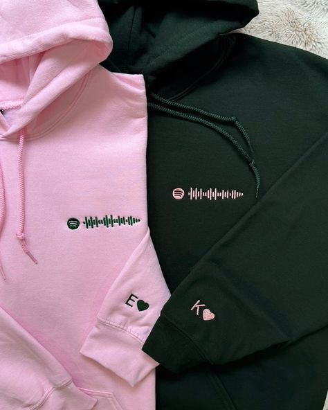 If they sent this to you, they wanna get matching hoodies🤭💕 Which one would you get?💖 This gift is something they will wear forever & when they wear it they’ll be reminded of how much love & appreciation you have for them🫶🏼 SHOP NOW~Link in bio<3 ~~ #anniversary #anniversarygift #gift #embroiderymachine #embroidery #custominitials #asmr #embroideryasmr #SmallBusiness #bfgiftideas #gfgiftideas #boyfriendgiftideas #girlfriendgiftideas #matchingcouplesoutfits #matchingcouples #matchingcoup... Embroidery For Couples, Hoodies Couple, Diy Matching Hoodies, Matching Couples Hoodies, Embroidery Hoodie Diy Couple, Boyfriend Hoodie Embroidery, Couple Hoodies, Embroider Hoodies For Boyfriend, Couples Sweatshirts Hoodie