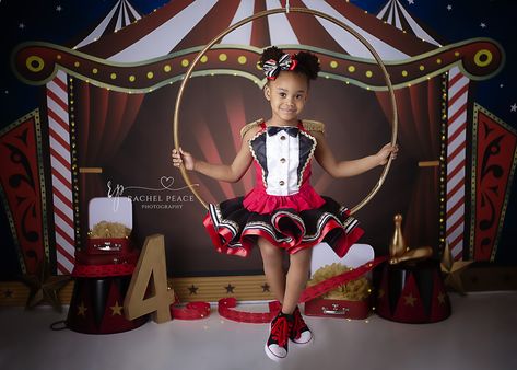 Ring Master Outfit, Circus Cake Smash, Circus Birthday Outfit, Ringmaster Costume, Carnival Outfit, Circus Dress, Circus Outfits, Carnival Birthday Party Theme, Circus Cake