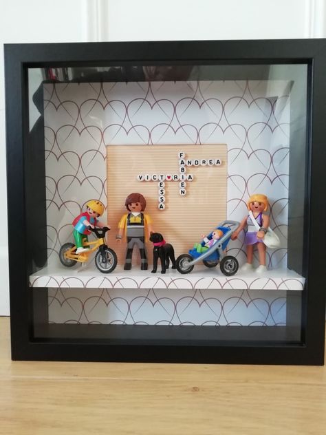 Lego Family Frame, Lego Diy, Big Kids Room, Memory Crafts, Pebble Pictures, Family Frames, Cadeau Diy, Jar Gifts