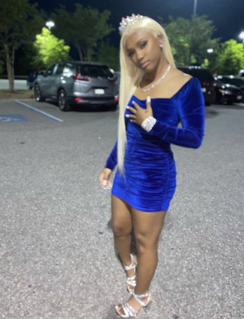 Blue Birthday Dress Short, Blue Suprise Dance Outfits, Royal Blue Dress Birthday, Royal Blue Birthday Dress Short, Prom Hairstyles 8th Grade, Royal Blue Birthday Outfits, Blue Dress Birthday Outfit, Blue Homecoming Dresses Black Women, Blue Dress Black Women