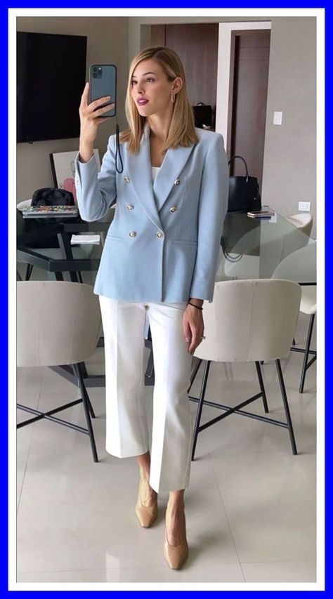 Light Blue Blazer Outfits For Women, Light Blue Blazer Outfit, Blue Blazer Outfits For Women, Networking Event Outfit, Corporate Baddie Outfits, Blue Blazer Outfit, Event Outfit Ideas, Light Blue Blazer, Corporate Baddie