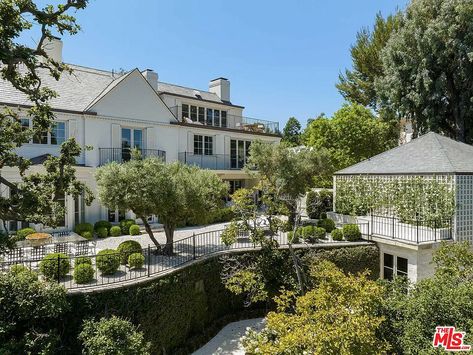 Bel Air House, Bel Air Road, House Arch Design, St Pierre, Los Angeles Homes, House System, Entry Foyer, Indoor Outdoor Living, Maine House