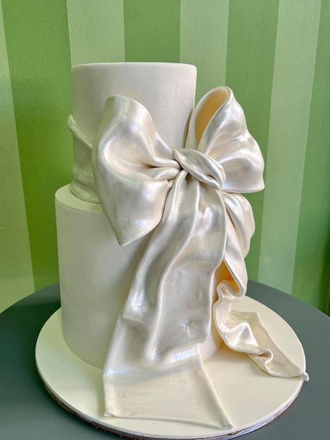 Ribbon Wedding Cake, Cake With Bow, Proposal Cake, Bow Wedding Cake, Elegant White Bow For Party, Wedding Cake Bow, White Wedding Cake With Bow, Bow Cake, Bow Wedding Cakes