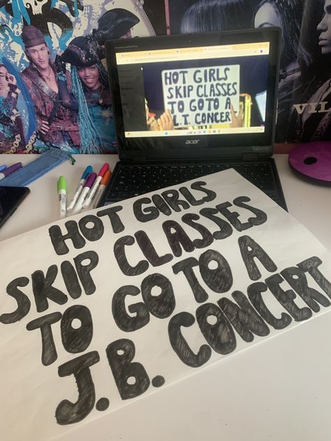 Kpop Concert Signs Ideas, Sign Ideas For Concerts, Concert Signs Ideas To Get Noticed, Concert Sign Ideas, Concert Signs Ideas, Concert Posters Ideas Fan, Concert Signs, Kpop Concert, Fan Signs