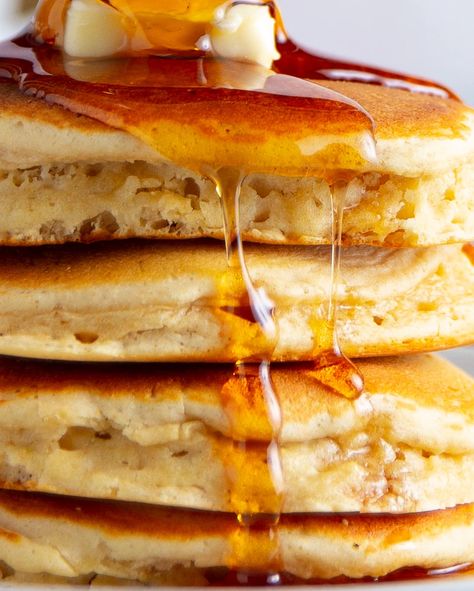 Syrup Pancakes, Pancake Photoshoot Ideas, Pancake Photoshoot, Breakfast Food Photography Styling, Breakfast Food Photography, Diner Photography, Eating Pancakes, Pancake Photography, Pancake Shot