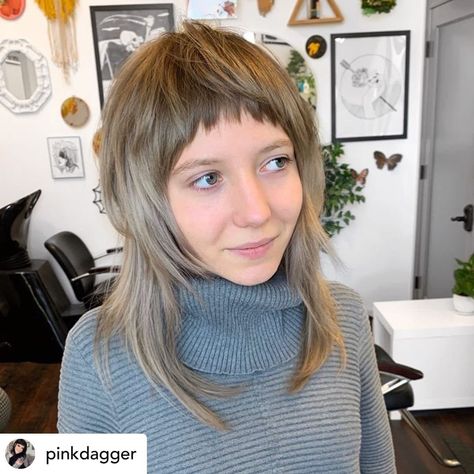 70s Layered Hair Long Shag, Long Hair Baby Bangs, Cute Hairstyles With Bangs, Round Face Curly Hair, Frizzy Hair Tips, Arctic Fox Hair Color, Baby Bangs, Hair Color Streaks, Shag Haircuts