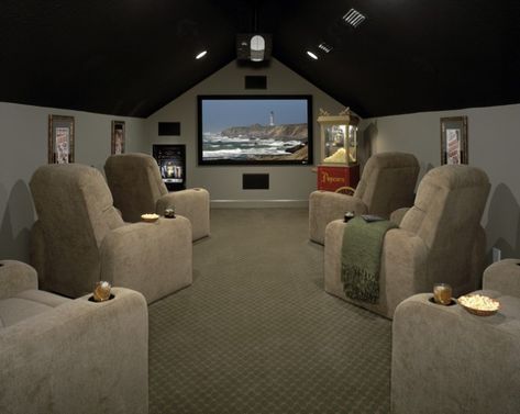 Garage Movie Room, Home Cinema Room Diy, Bonus Room Decorating, Home Cinema Design, Wonderland Room, Bonus Room Design, Media Room Decor, Media Room Seating, Theatre Diy