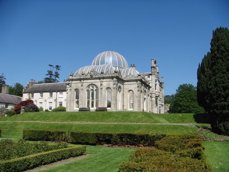 killruddery house | Killruddery House & Gardens | Explore dylans' photos on ... Dream House Movie, Killruddery House, House Movie, Timeless Architecture, Winx Saga, Picture Wallpaper, House Gardens, Garden Park, Black And White Background