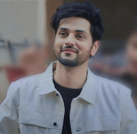 Shakti Arora, Classy Wallpaper, Black Wallpaper Iphone Dark, Beautiful Curly Hair, Best Poses For Men, Cute Love Couple, Poses For Men, Really Funny Memes