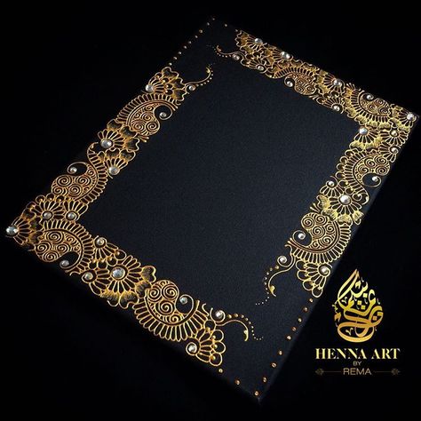 One of my most popular border designs 😍 Tanjore Painting Border Designs, Black Border Mehendi Design, Henna Wall Art, Mandala Frame Border, Mandala Art On Notebook Cover, Golden Green Mandala Art Background With Border, Henna Canvas, Henna Mandala, Henna Paint