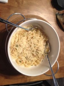 Pasta With Clam Sauce, Clam Sauce Recipe, Linguine And Clams, Clam Sauce Linguine, Clam Pasta, White Clam Sauce, Linguine Recipes, Clam Sauce, She Is Amazing