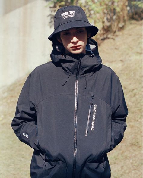 New Era Baseball Cap, 2000s Streetwear, Gore Tex Jacket, Korean Streetwear, Water Resistant Jacket, Zippered Cardigan, Street Outfit, Oversized Silhouette, Shell Jacket