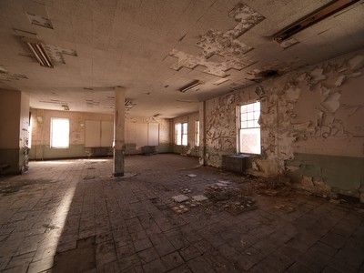 Parkland Hospital: the Before Photos/Old Parkland Hospital at Maple and Oaklawn… 1920s Hospital, Parkland Hospital, Old Hospital Building, Old Psychiatric Hospital, 1930s Hospital, Old Hospital, Brick Building, Abandoned Places, Historical Photos