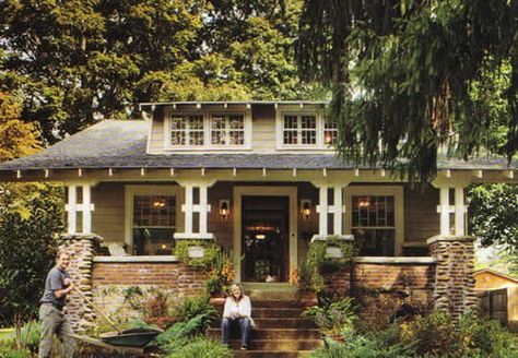 I have dreams of grandeur when it comes to houses but perhaps a craftsman bungalow would be a sweet compromise? Craftsman Cottage, Craftsman Exterior, Bungalow Homes, Cottages And Bungalows, Craftsman Style Home, Craftsman Style Homes, Bungalow Style, Craftsman Bungalows, Craftsmen Homes