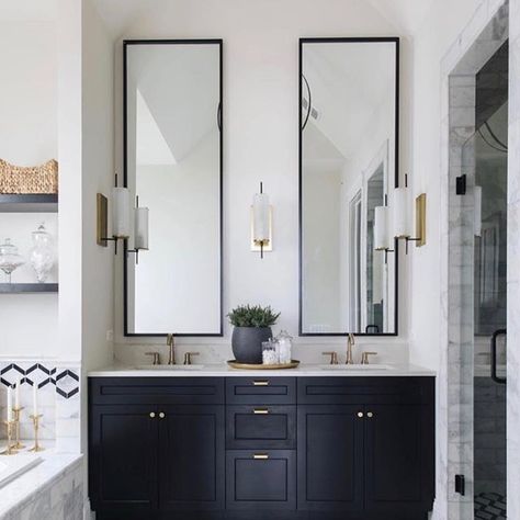 Modern bathroom. Just the perfect tall mirrors emphasizing the ceiling height. For more inspirations follow @elysse_inspirations #bathroom #homestaging #interior #interiordesign #black #interiors #architecture #interiorinspiration #style#inspiration #decor #blackdesign #home #homedecor #design #blackwalls #interiordesigner #homedesign #interiorinspiration #interiordecorating #homedesign #blackdecor #homestaging #staging #dec Drømme Bad, Painted Vanity Bathroom, Painted Bathroom, Double Sinks, Bad Inspiration, Vanity Design, Bath Room, Organization Tips, Bathroom Remodel Master