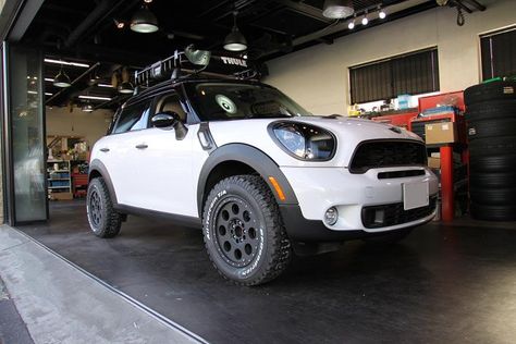 Mini Cooper Lifted, Lifted Mini Cooper, Mini Countryman Offroad, Mini Cooper Off Road, Mini Cooper Country, Mini 4x4, Mini Crossover, Mini Cooper Paceman, Mini Cooper Clubman