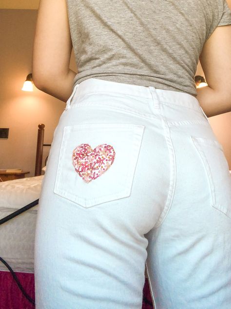 Embroidered Jeans Hearts, White Pants Embroidery, Embroidered White Jeans, Embroidery On White Jeans, Heart Embroidered Jeans, White Jeans Embroidery, Floral Embroidered Jeans, Flower Embroidered Jeans, Jeans Embroidery