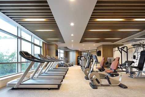 Sheraton Grand Hangzhou Binjiang Hotel, Hangzhou | 2021 Updated Prices, Deals Workout Art, Gym Design Interior, Luxury Gym, Home Gym Setup, Classic Hotel, Gym Setup, Desain Pantry, Hotel Gym, Luxury Collection Hotels