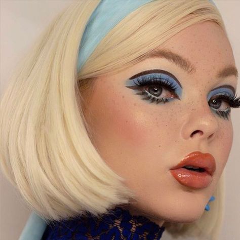 Purple Eyeshadow, Blue Eyeshadow, A Woman, Purple, Makeup, Hair, Blue, Instagram, Make Up