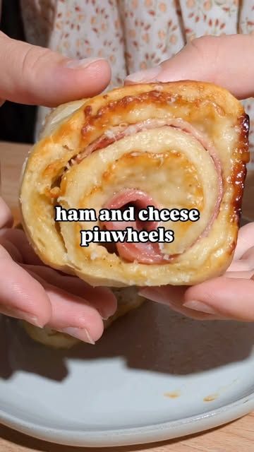 Pioneer Woman Pinwheels, Ham Appetizers, Ham Pinwheels, Bacon Wrapped Potatoes, Ham And Cheese Pinwheels, Cheese Pinwheels, Breakfast Casseroles, Holiday Appetizer, Best Appetizer Recipes