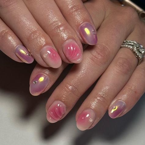 Mixed art styles are so fun #nails #nailart #naildesigns #nailsofinstagram #nailsnailsnails #nailsmagazine #nailsonfleek #nailstyle #nailtrends #gelxnails #gelx #nailartist #summernails #chromenails #3dnails #nailinspo Super Short Nail Ideas, Japanese Gel Nails, Bachelorette Nails, Colored Nail Tips, Aurora Nails, Mixed Art, Hard Nails, Casual Nails, Really Cute Nails