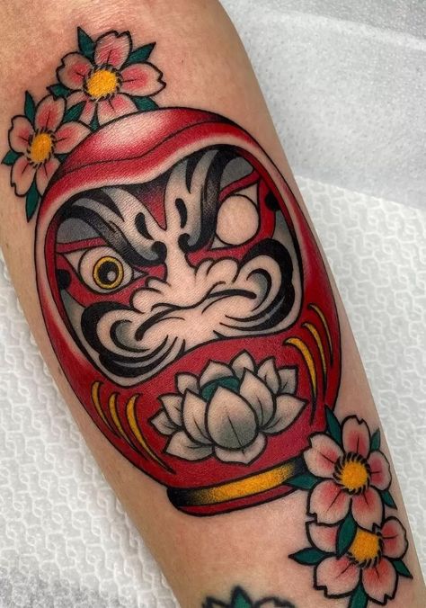 Japanese Tatto, Daruma Doll Tattoo, Tattoos For Female, Japanese Tattoo Ideas, Nhat Co, Care Bear Tattoos, Doll Tattoo, Tattoo Ideas Easy, Daruma Doll