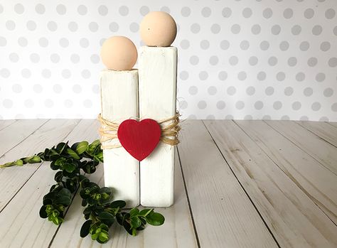 Skinnytaste Lasagna, Couple Valentines Day, Valentine Wood Crafts, Valentines Day Crafts, Couple Crafts, Rustic Love, Diy Valentine's Day Decorations, Rustic Valentine, Wedding Presents