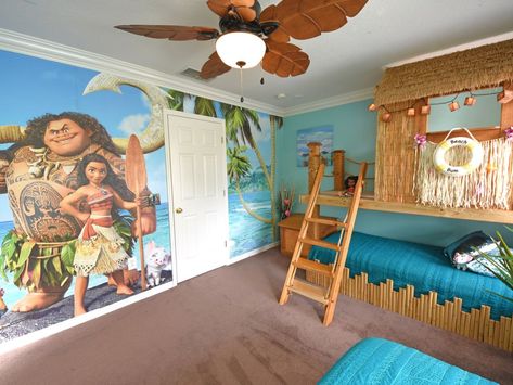 Moana Bedroom, Moana Room, Disney Themed Bedrooms, Hawaiian Bedroom, Tree House Bed, Luxury Playhouses, Disney Themed Rooms, Casa Disney, Disney Room Decor